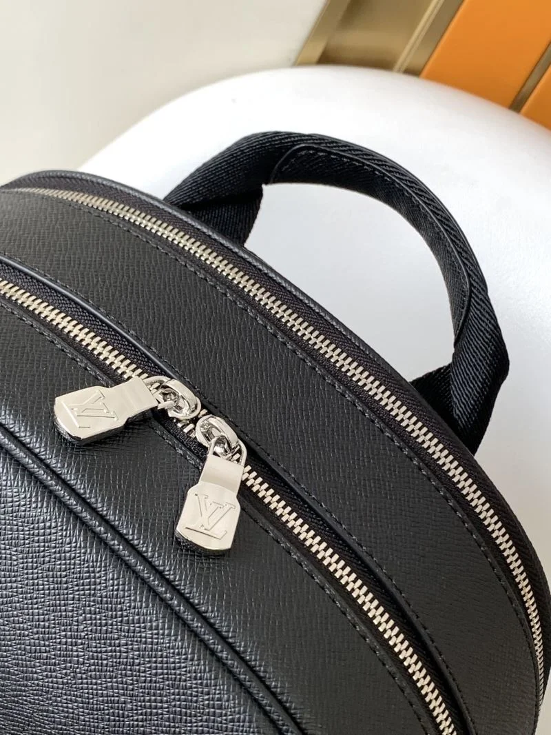 Flexible Louis Vuitton Backpacks 43076