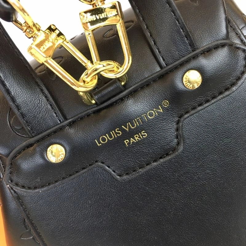 Unisex Louis Vuitton Backpacks 87458