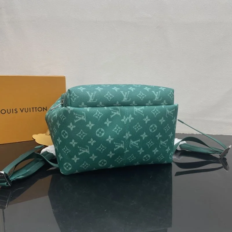Louis Vuitton Backpacks Snug 41809
