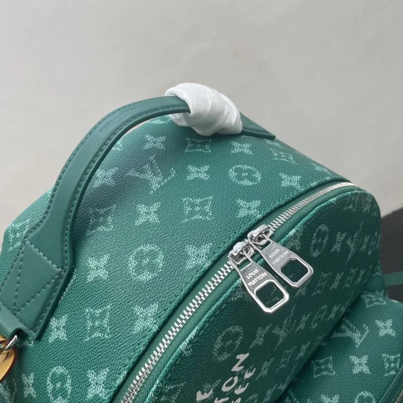 Louis Vuitton Backpacks Snug 41809