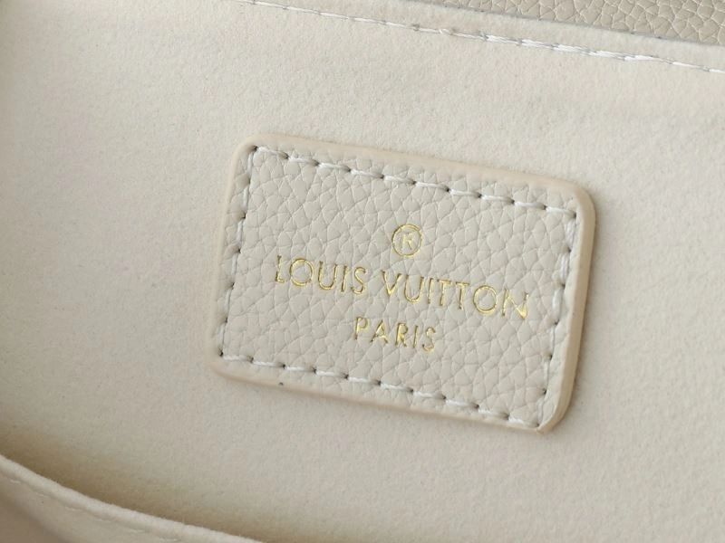 Louis Vuitton Backpacks OdorResistant 88657