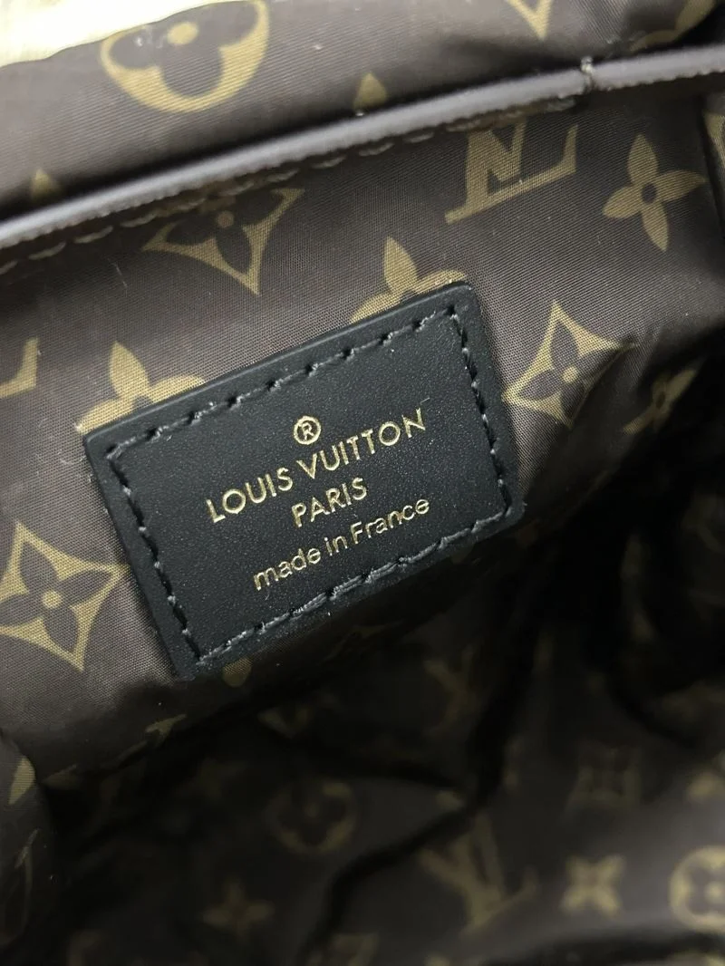 StreetReady Louis Vuitton Backpacks 41439