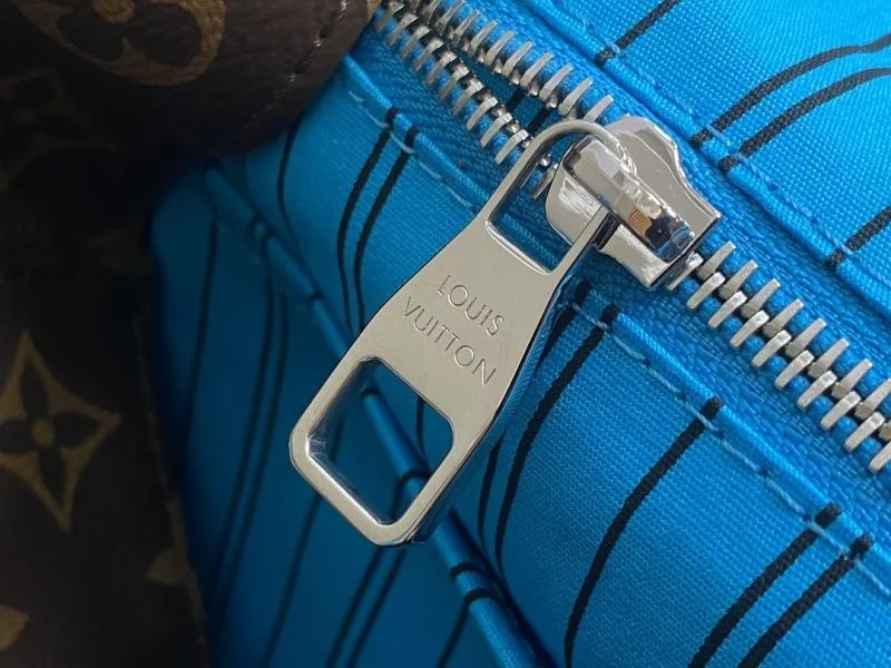 Louis Vuitton Backpacks ZeroBulk 41442