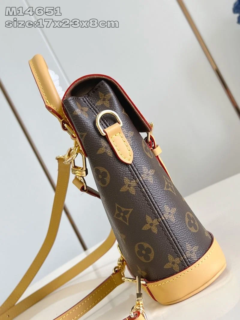 FlexibleFit Louis Vuitton Backpacks 40831