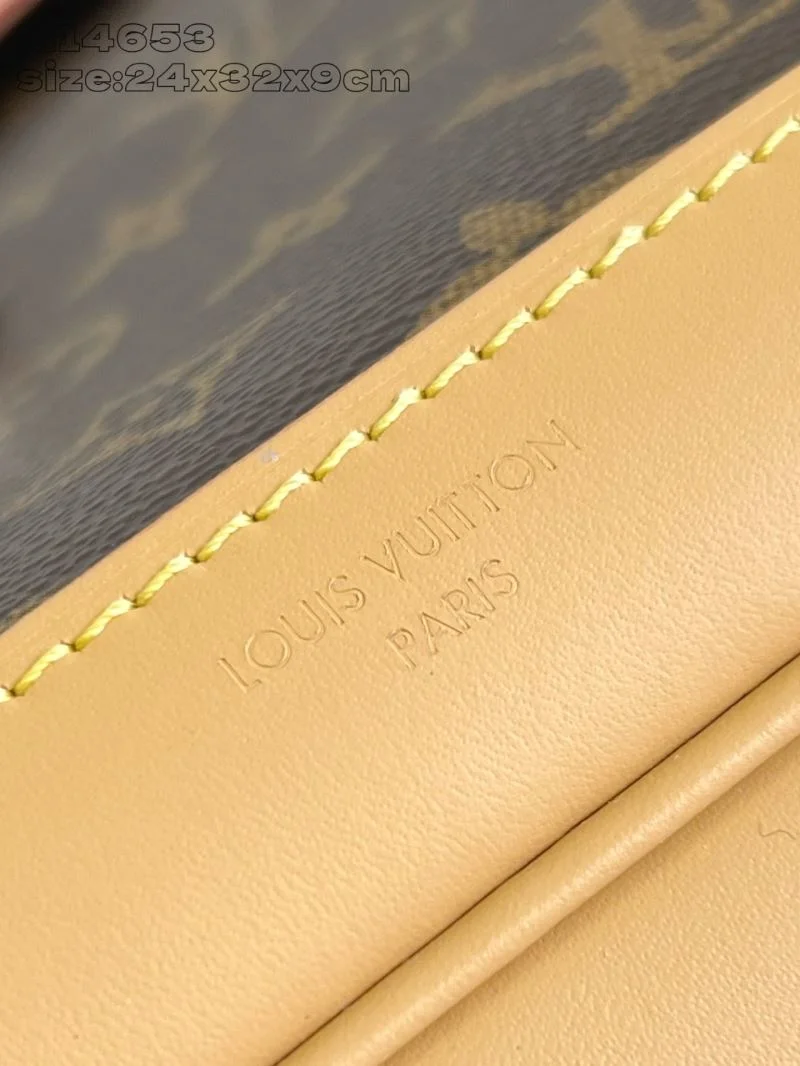 SmoothTexture Louis Vuitton Backpacks 40829