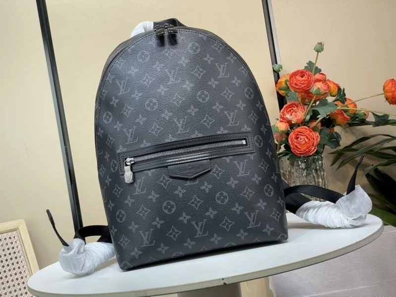 Sleek Louis Vuitton Backpacks 40783