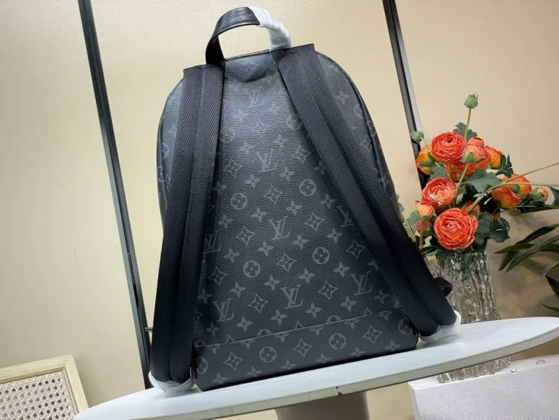 Sleek Louis Vuitton Backpacks 40783