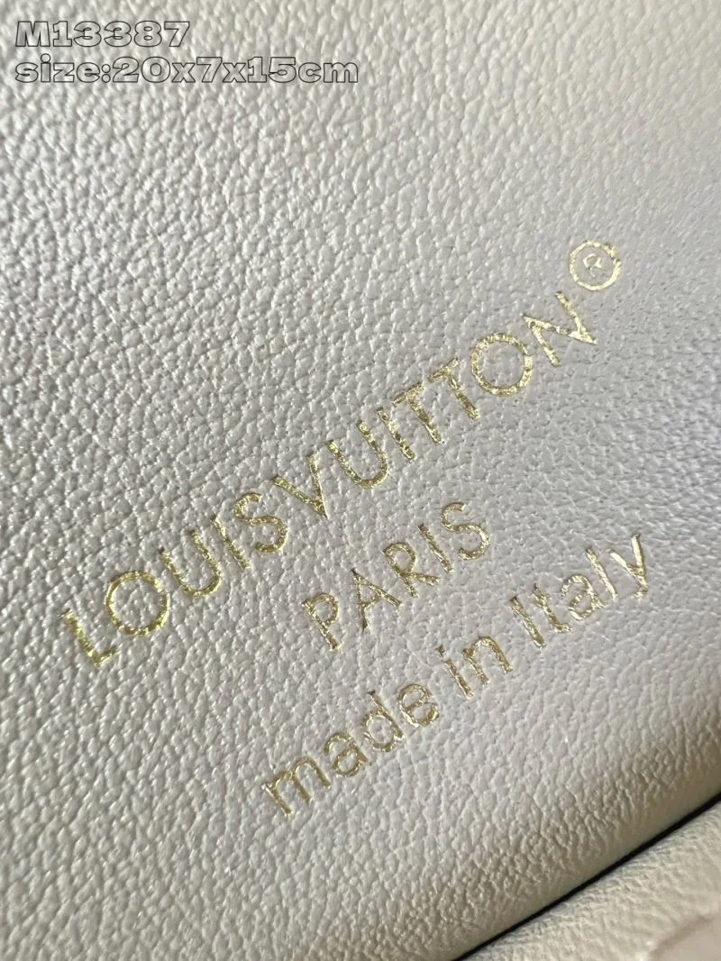EasyMatch Louis Vuitton Backpacks 40852