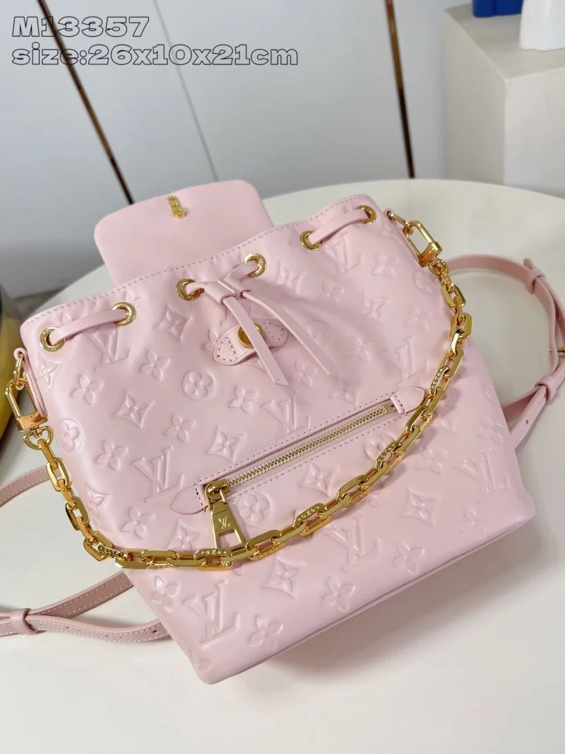 Bold Louis Vuitton Backpacks 40824