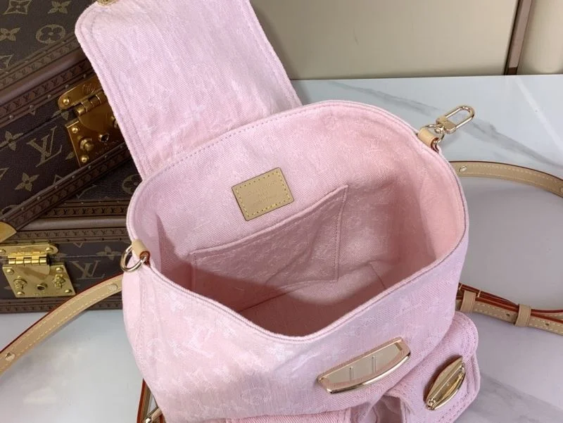 Louis Vuitton Backpacks Flexible 40779