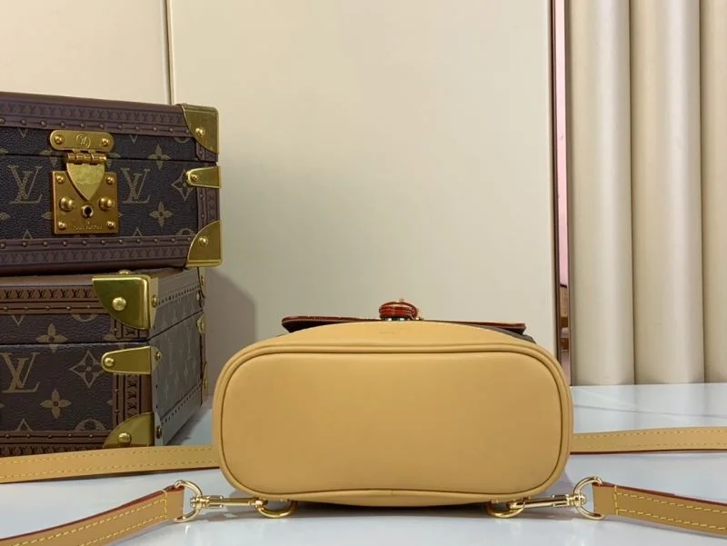 Popular Louis Vuitton Backpacks 40784