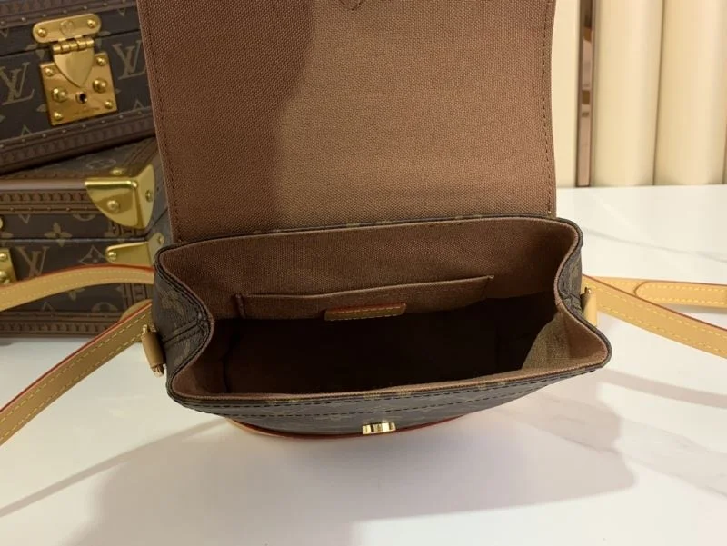 Popular Louis Vuitton Backpacks 40784