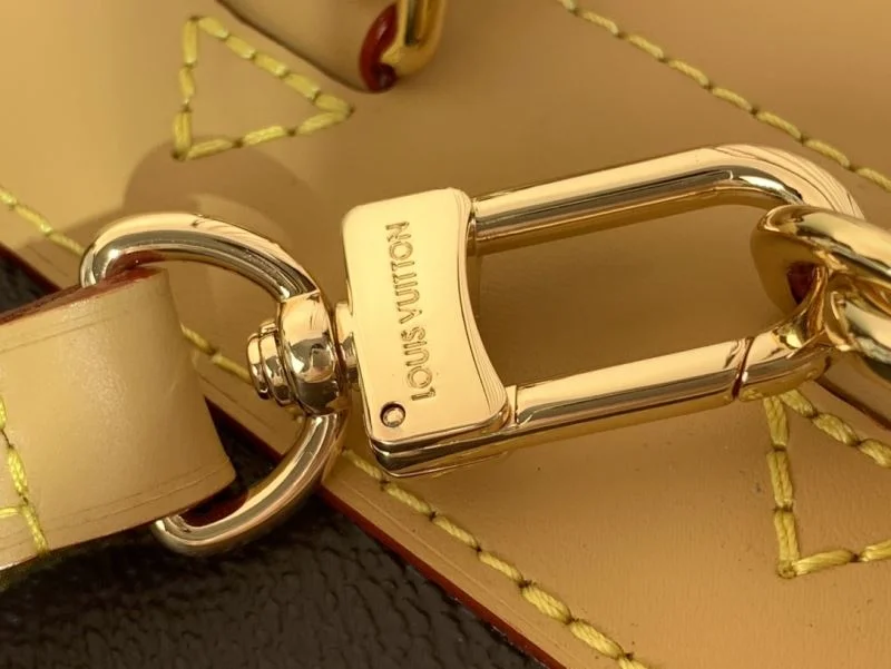 Louis Vuitton Backpacks Lightweight 40884