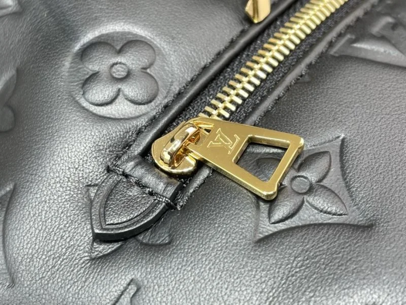 NewStyle Louis Vuitton Backpacks 40773
