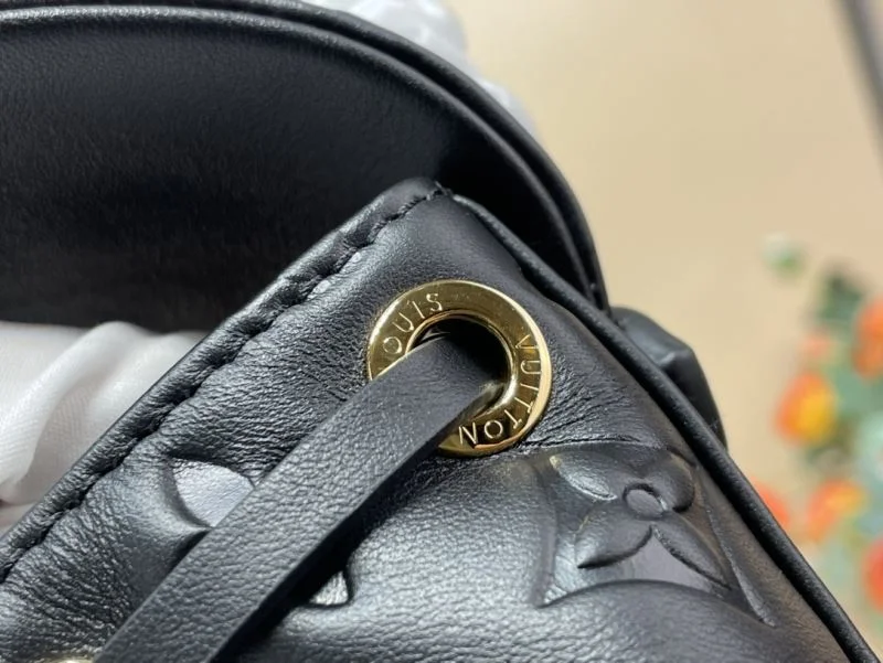 SoftTouch Louis Vuitton Backpacks 40850