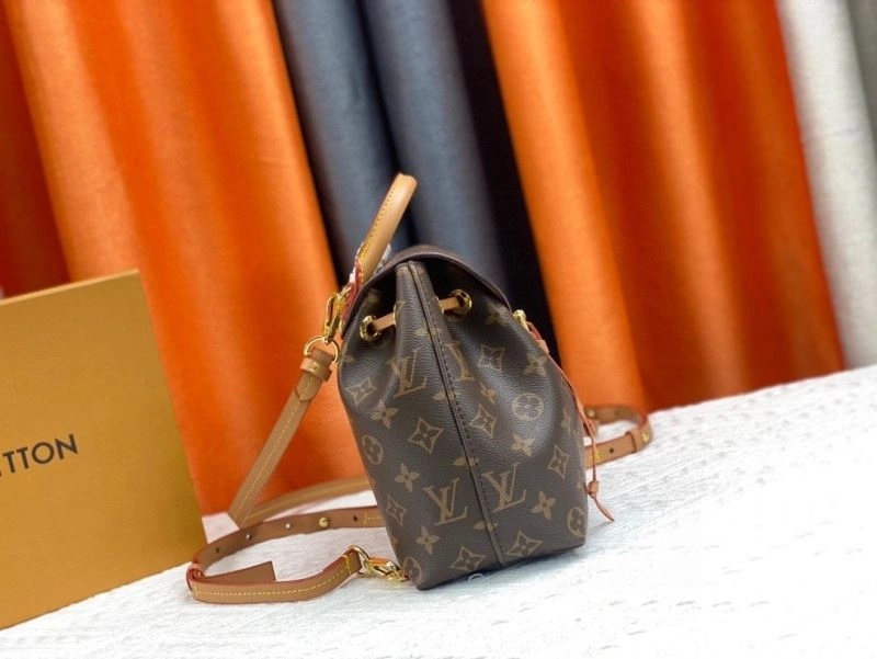 Louis Vuitton Backpacks Vibrant 79925