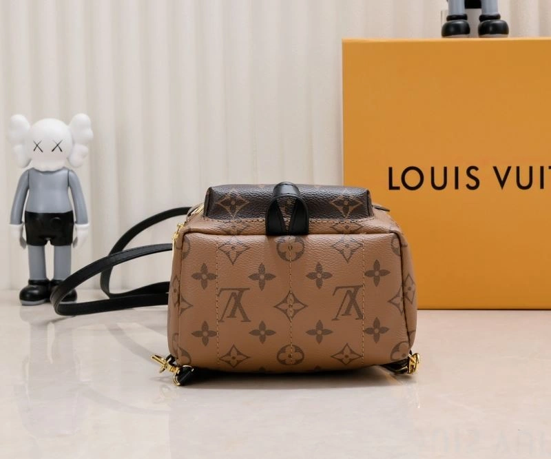 Louis Vuitton Backpacks WeatherProof 79928