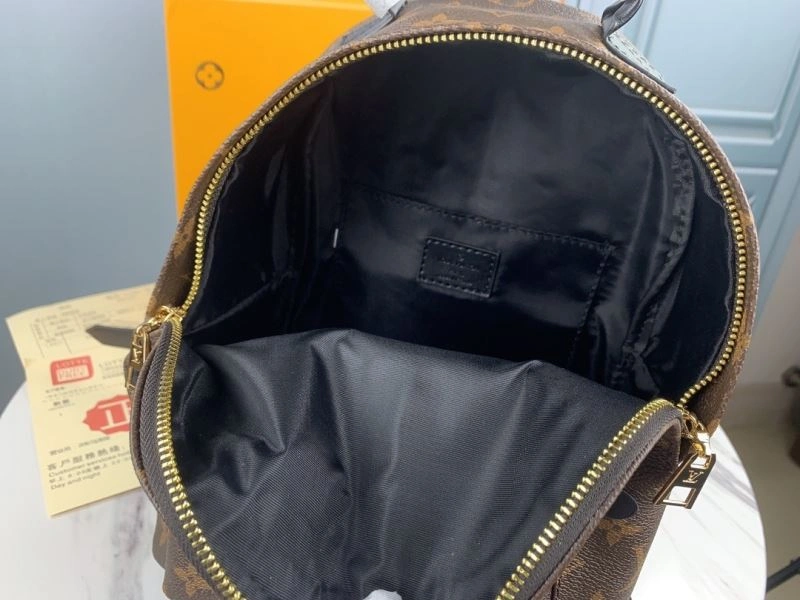 Louis Vuitton Backpacks ComfortFit 79934