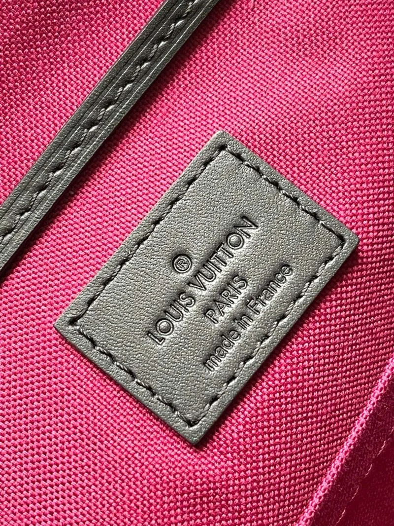 OnTrend Louis Vuitton Backpacks 40168