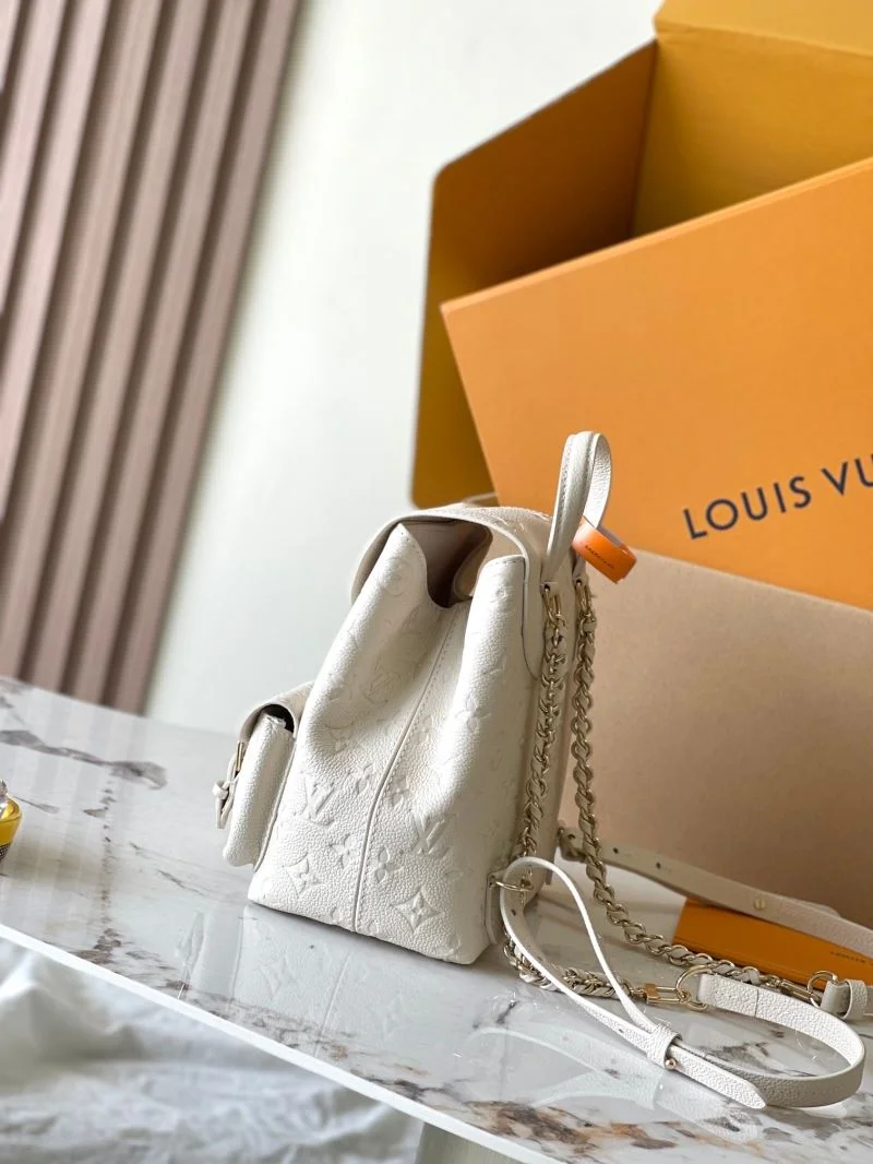 Louis Vuitton Backpacks Cozy 40172