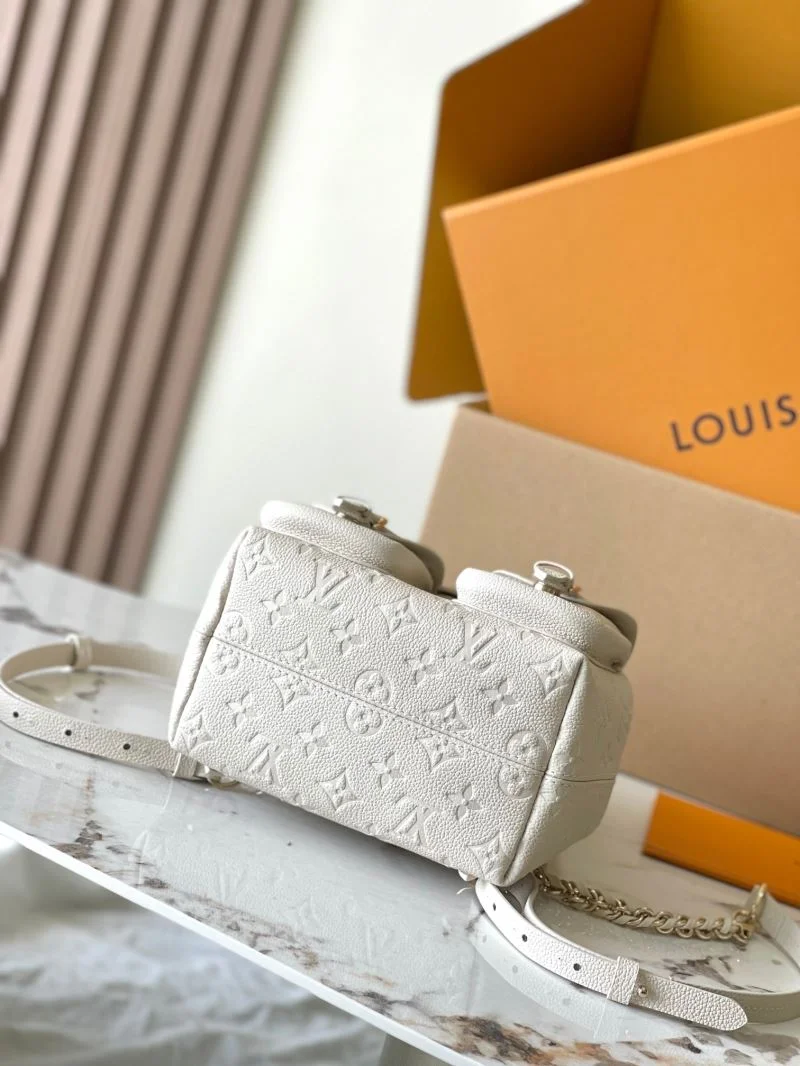 Louis Vuitton Backpacks Cozy 40172