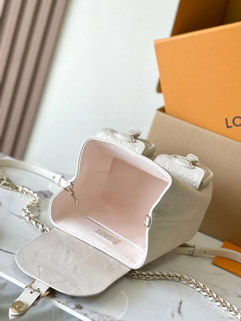 Louis Vuitton Backpacks Cozy 40172