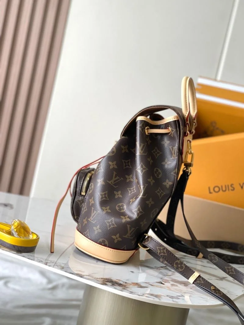 WaterResistant Louis Vuitton Backpacks 40157