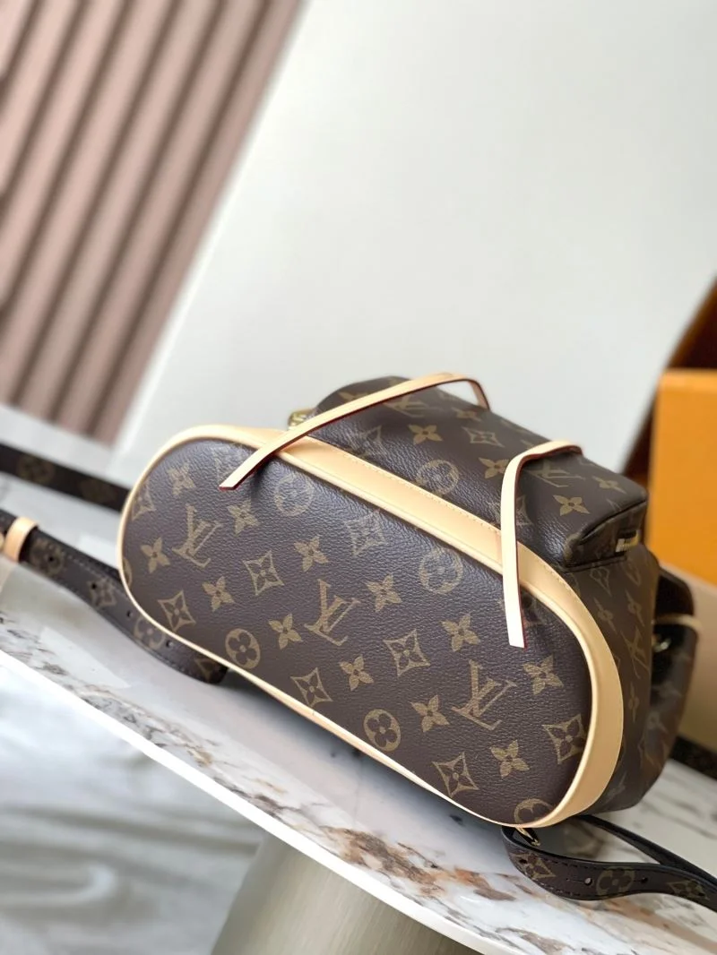 WaterResistant Louis Vuitton Backpacks 40157