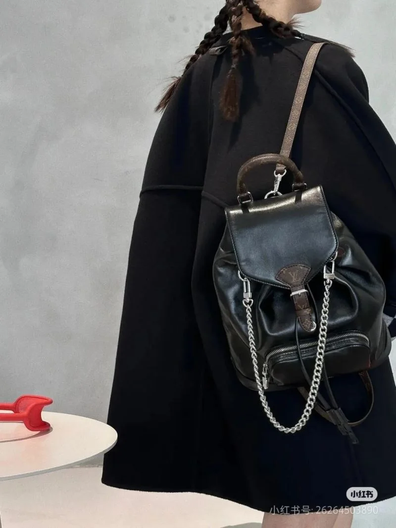 Louis Vuitton Backpacks TimelessDesign 40152