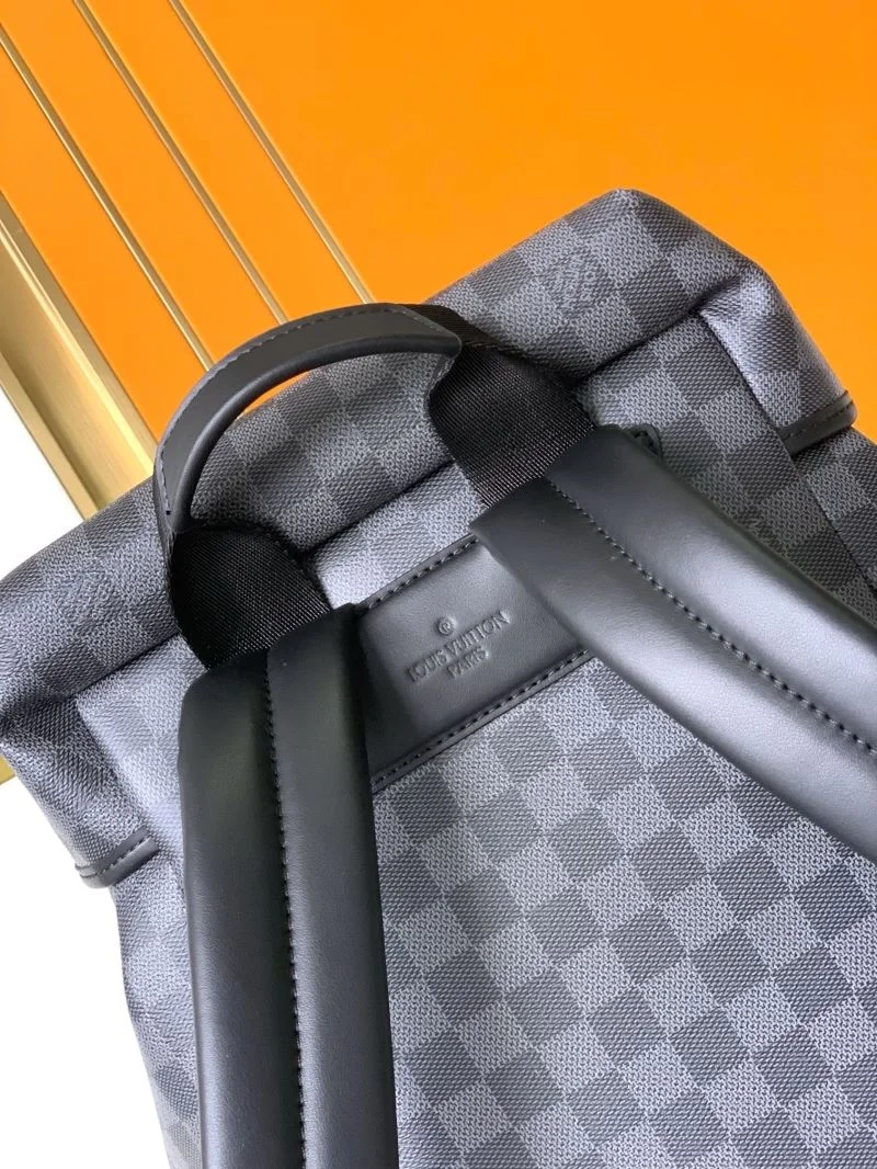 Louis Vuitton Backpacks Durable 39305