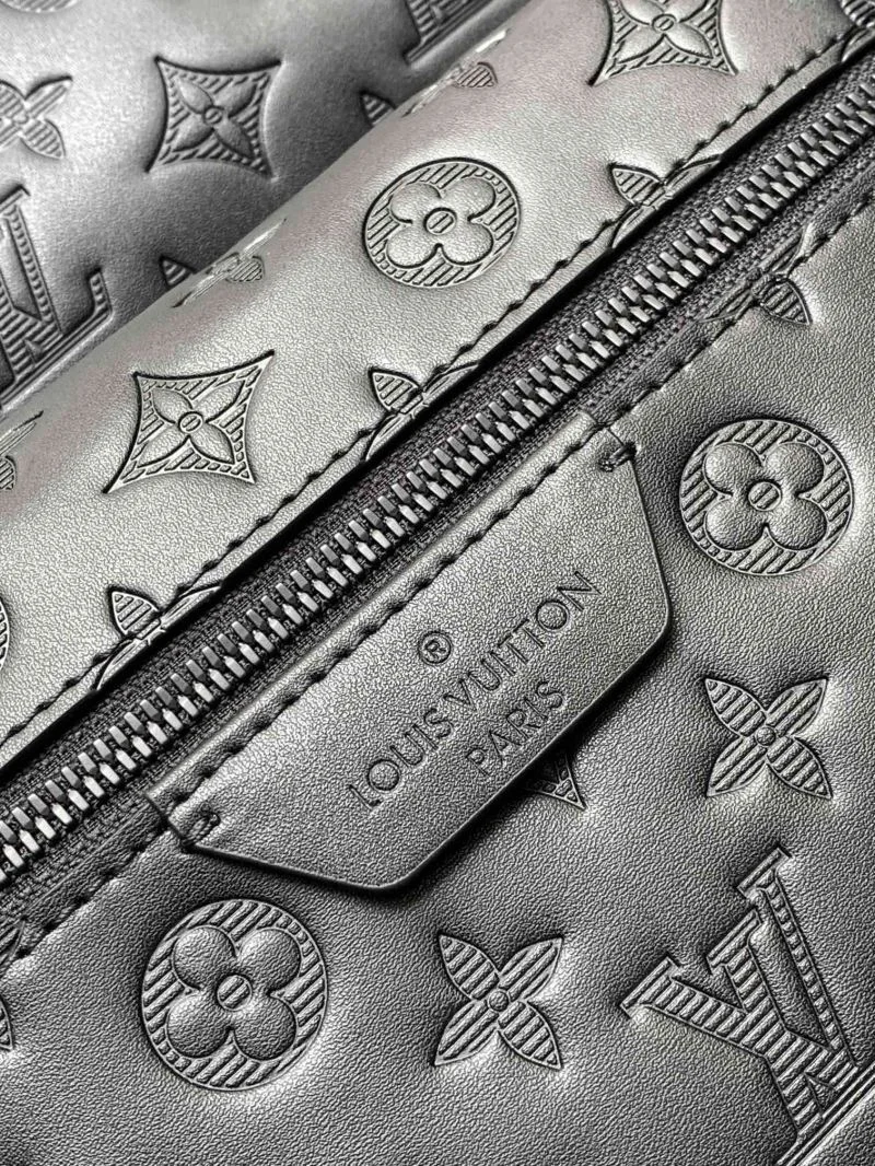 MoistureWicking Louis Vuitton Backpacks 39300