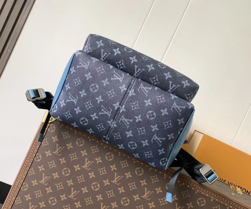 QuickDry Louis Vuitton Backpacks 38950