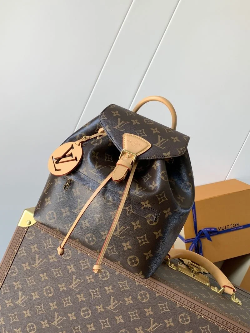FreshLook Louis Vuitton Backpacks 38942