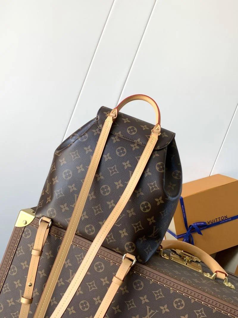 FreshLook Louis Vuitton Backpacks 38942