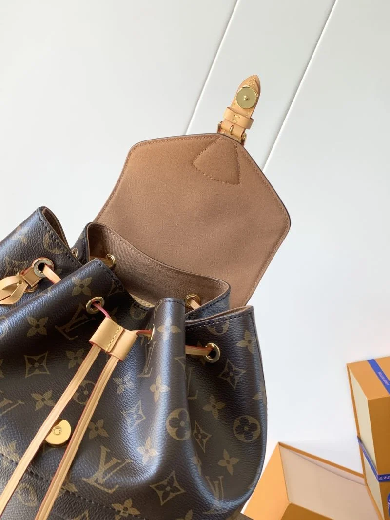 FreshLook Louis Vuitton Backpacks 38942