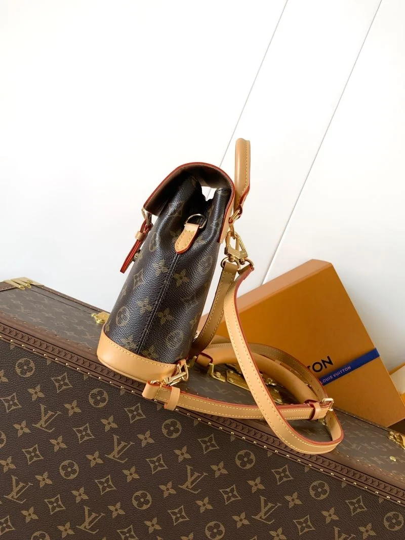 Louis Vuitton Backpacks EyeCatching 38940