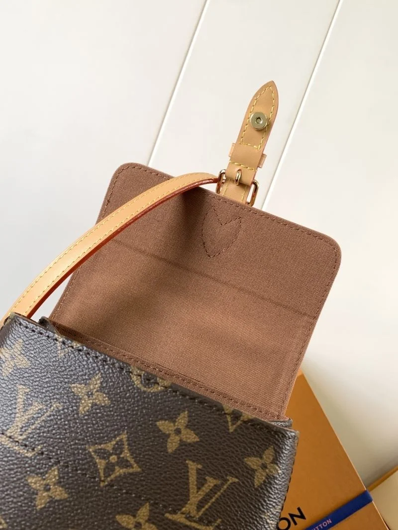 Louis Vuitton Backpacks EyeCatching 38940