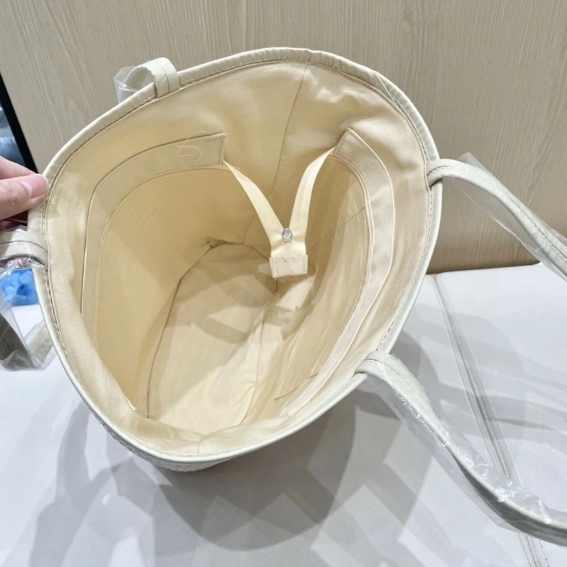 WeatherProof Louis Vuitton Bags 255575