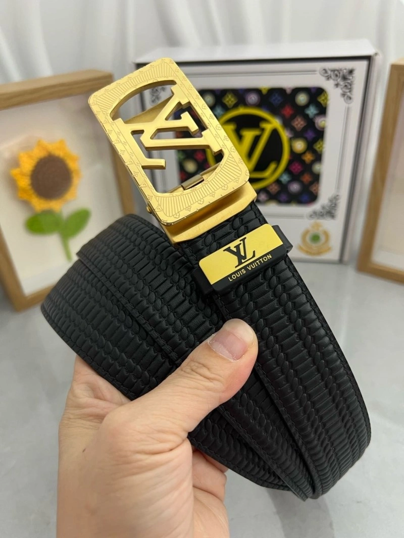 Unique Louis Vuitton Belts 299307