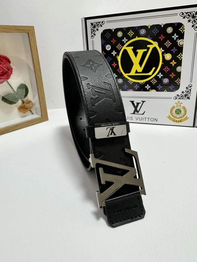 WellDesigned Louis Vuitton Belts 299294