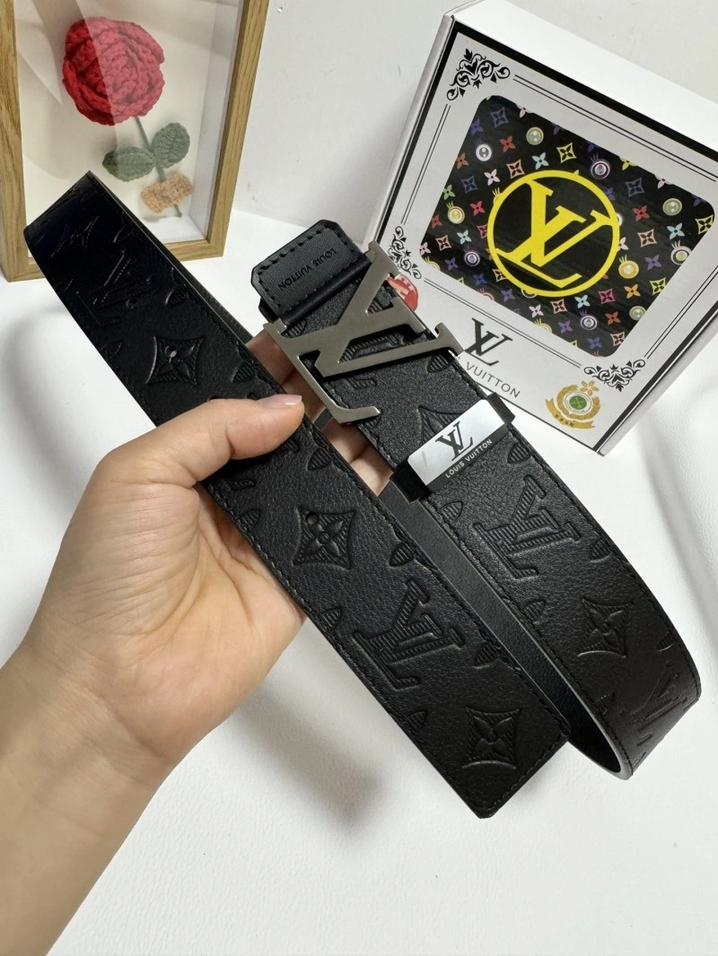 WellDesigned Louis Vuitton Belts 299294
