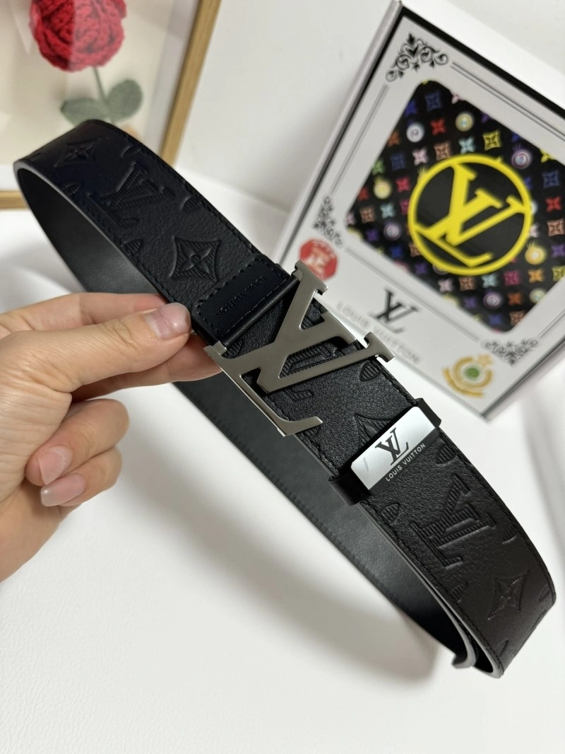 WellDesigned Louis Vuitton Belts 299294