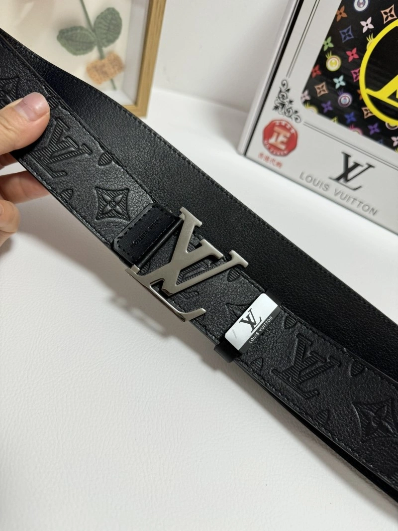 WellDesigned Louis Vuitton Belts 299294