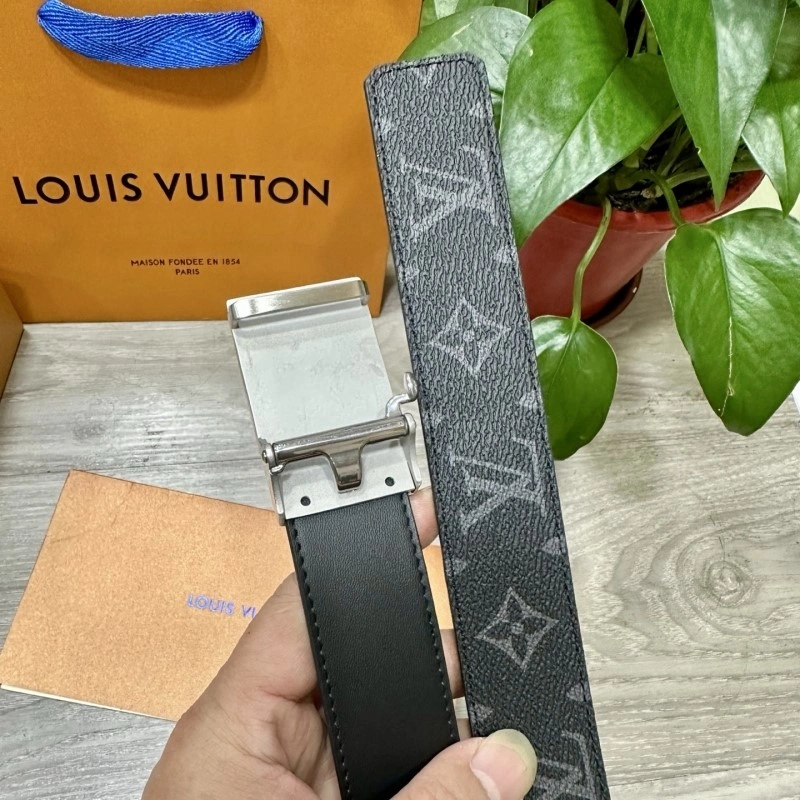 Louis Vuitton Belts Practical 299202