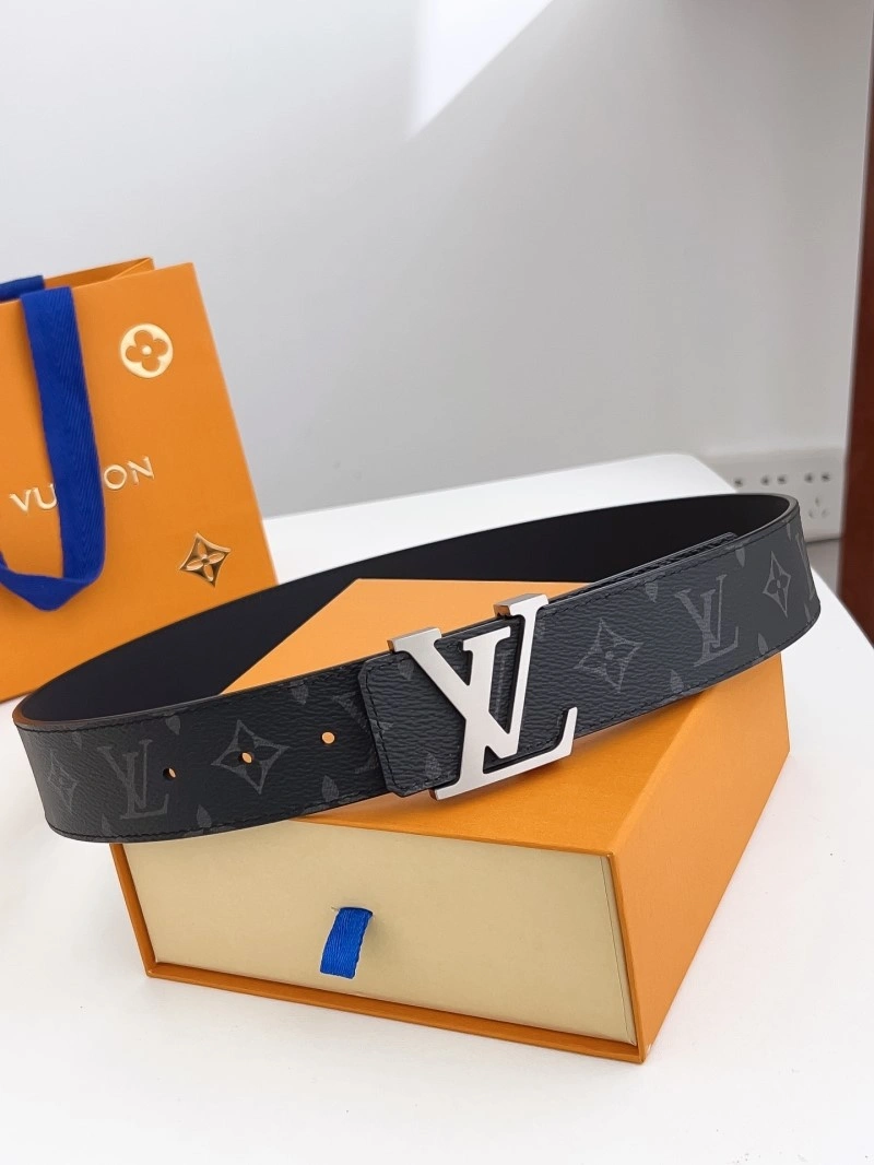 Bright Louis Vuitton Belts 299170