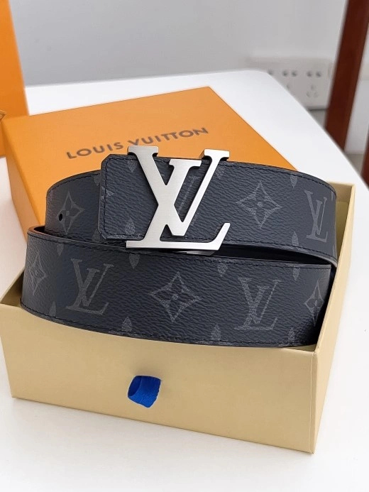Bright Louis Vuitton Belts 299170