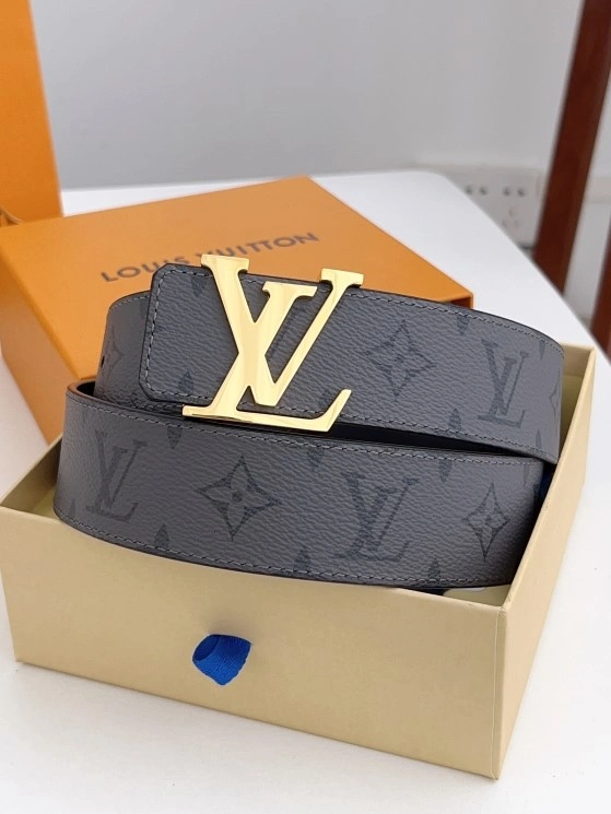 Louis Vuitton Belts ZipUp 299168