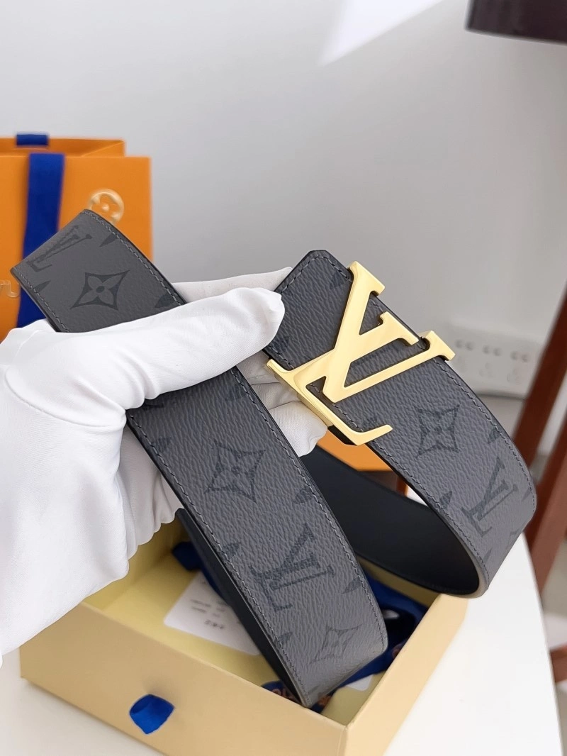 Louis Vuitton Belts ZipUp 299168