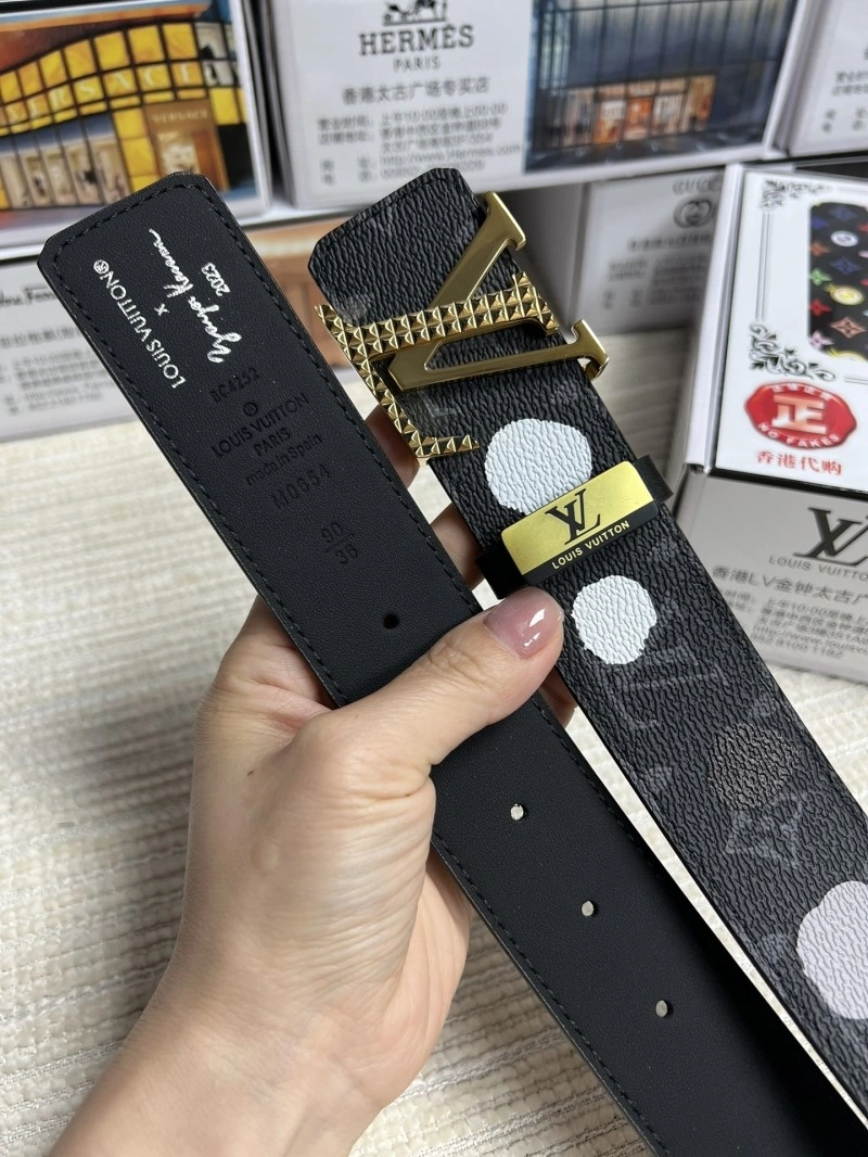 Versatile Louis Vuitton Belts 299153