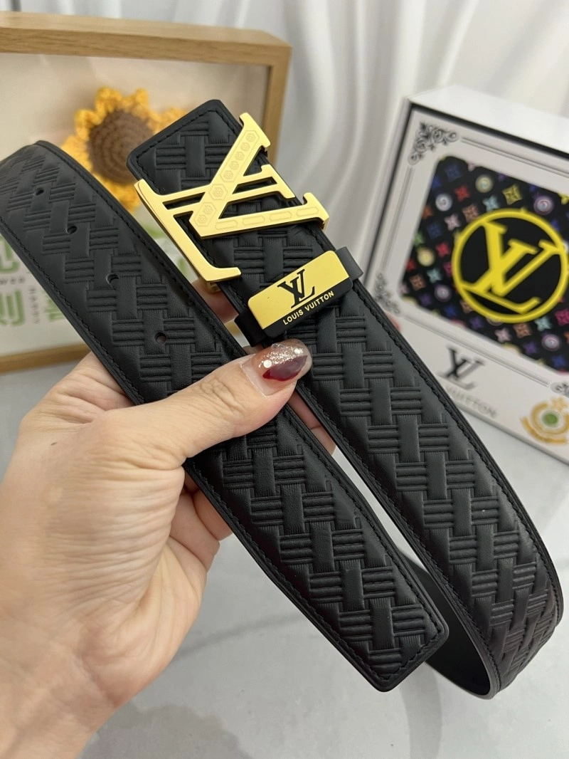 Sporty Louis Vuitton Belts 299101